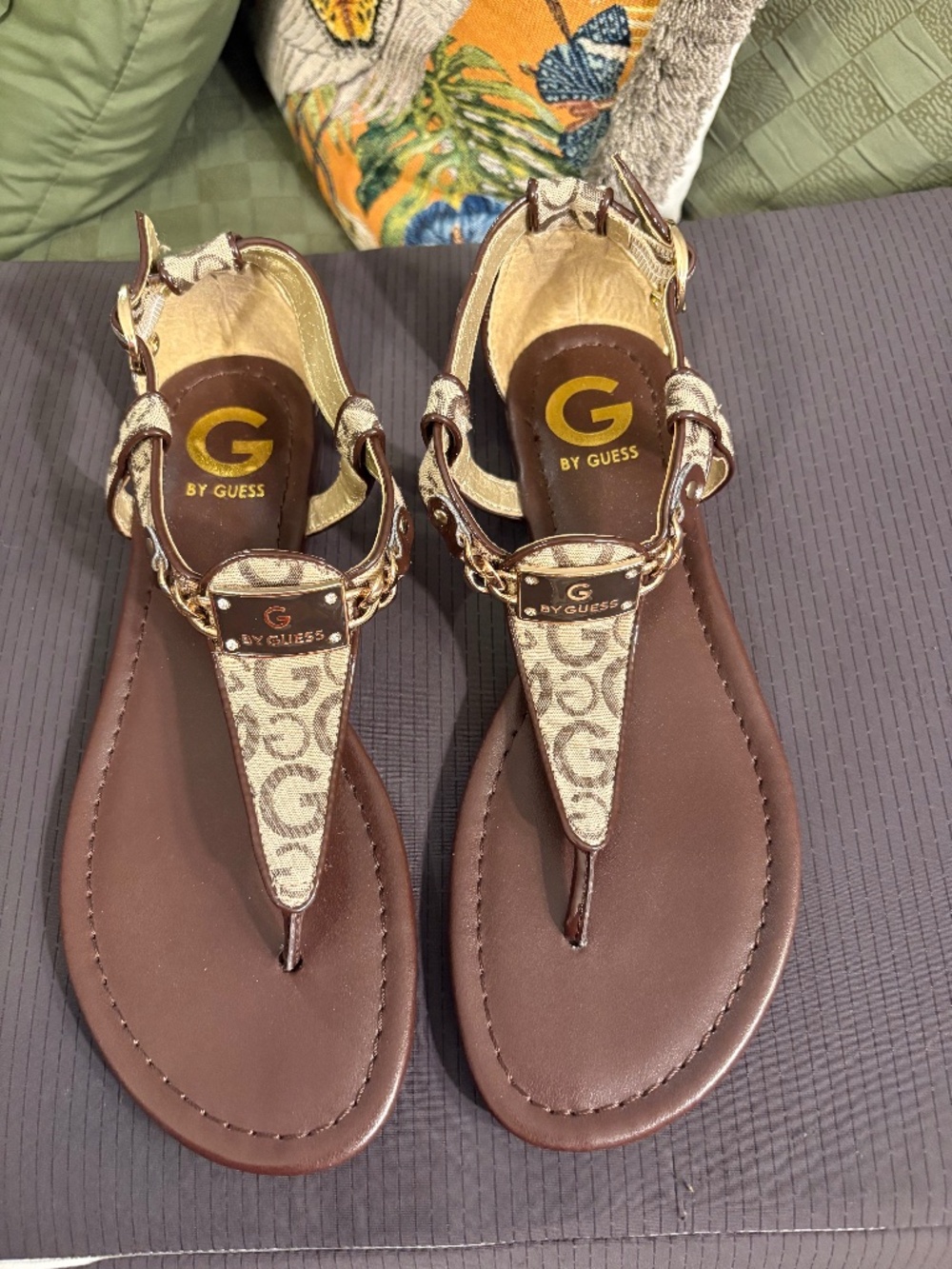 Guess By Guess Thong Sandals